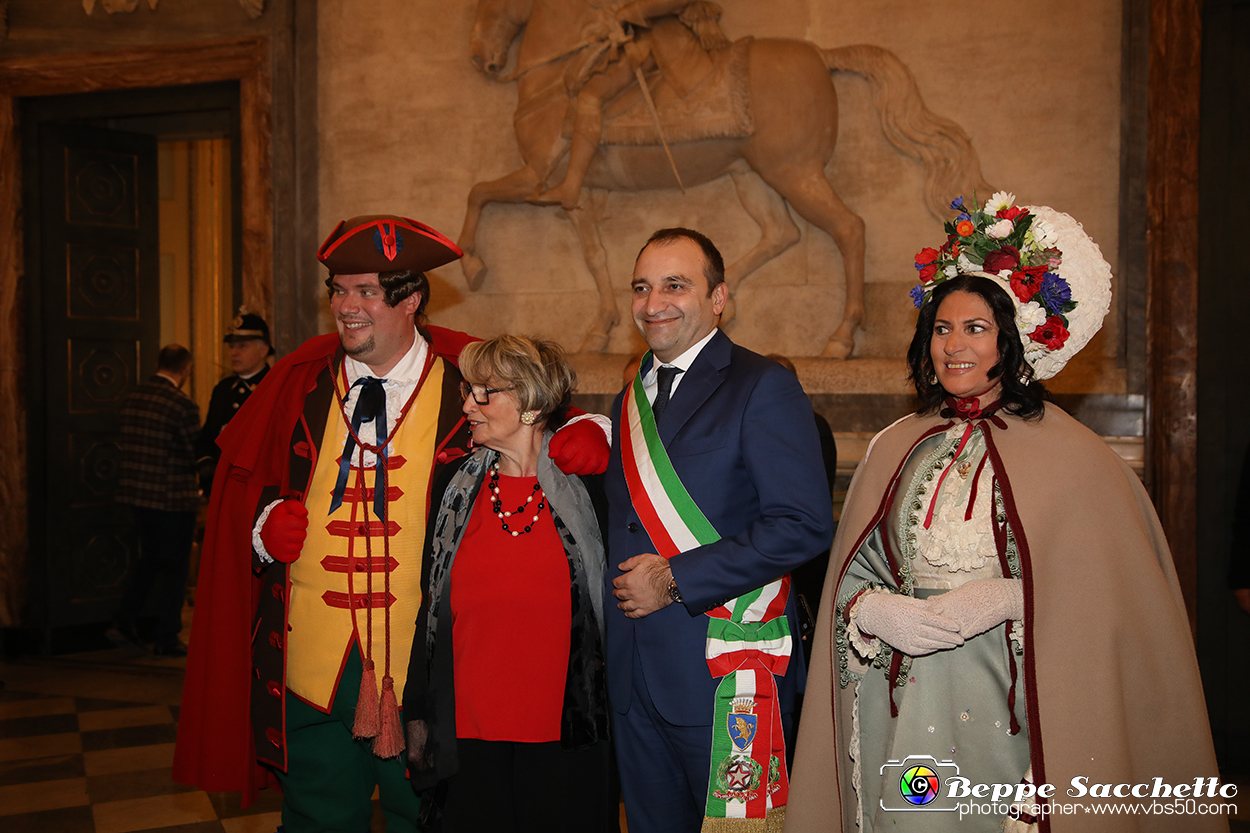 VBS_3544 - Investitura Ufficiale Gianduja e Giacometta Famija Turineisa - Carnevale di Torino 2024.jpg